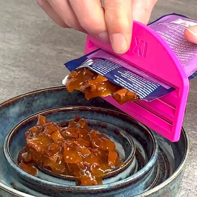 Food Pouch Reusable - Nuevo Dispensador de Golosinas para Gatos,