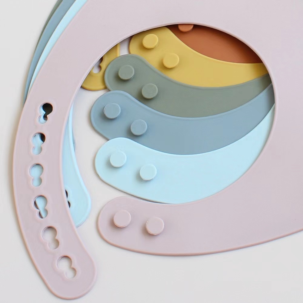 Babero con bandeja de silicona - Baby Food Eating reseña y precio